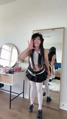 helloquqco - My big tight tits 🙈