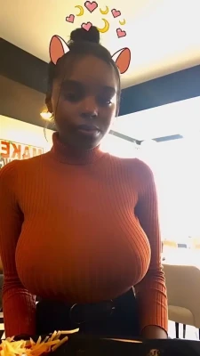 niyanee - Don’t you just love my naked body, how soft and cuddly I look