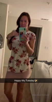 mikkimarie - Want these lips around you ..?
