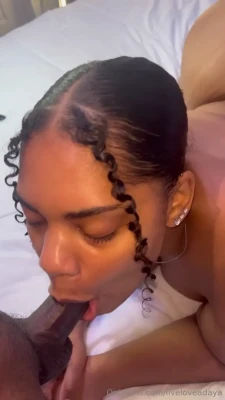 liveloveadaya - Una ducha conmigo..?💦
