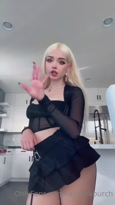 juliaburch - Peekaboo!!
