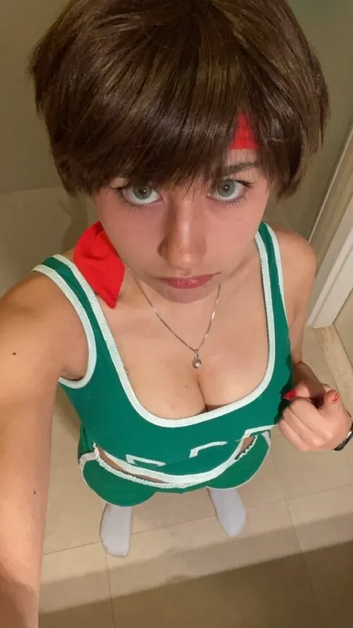 mimidoescosplay