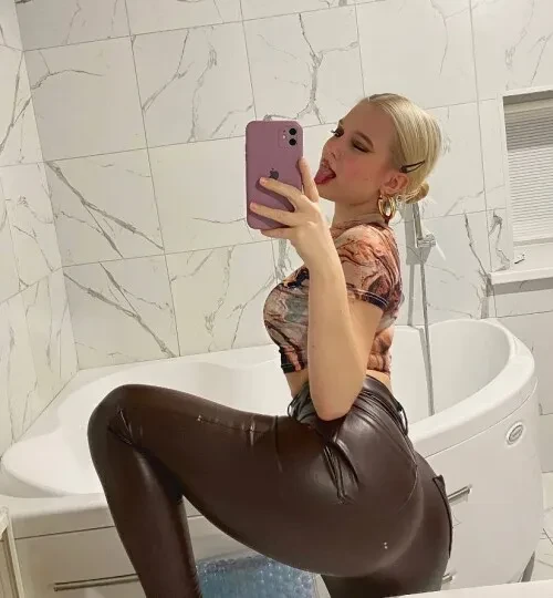 lalipinkcheeks