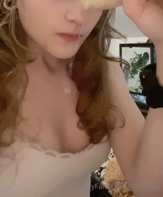 bnnyglock - Anyone up for customs tonight? I’m in the mood to make someone cum