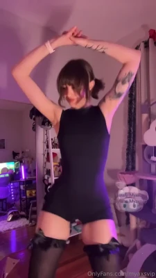 myaxsvip - Just some Sunday tease for you :)