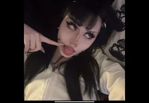 pupgirlfriend
