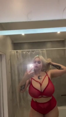 curvy_mary - No makeup, just mood lighting and my gushing pussy getting exactly
