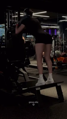pretylittlething - It's time for a SUPER BOWL 🏈🏆 Or a super orgasm? You're here