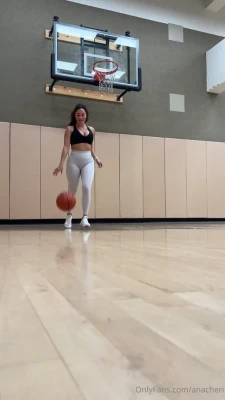anacheri - Can you tell how much I struggle moving around on the floor like