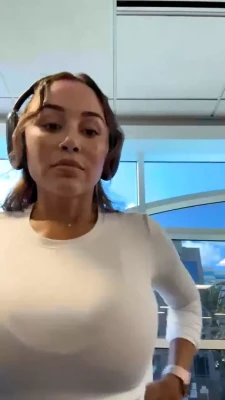 anacheri - can i sit on ur face? 😋