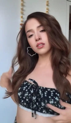 pokimane - The clown porn no one really asked for lol :P
