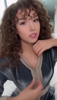pokimane - Can you guess what's on my mind? 😘