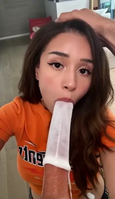 pokimane - Tease me baby