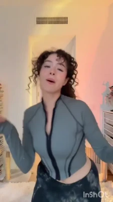 pokimane - Te gusta ﻿el naranja 🍊🍊🍊🍊