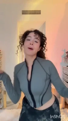 pokimane - Hot Video : In this year i was the Grinch ❤️