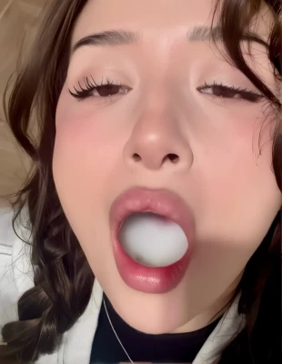 pokimane - Bonnie blue rides dick so good @bonnieblue_xo