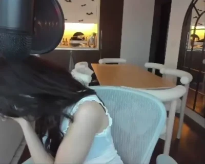 pokimane - 60kr i dm