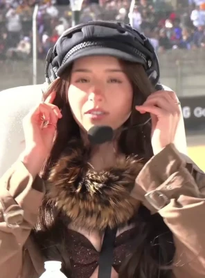 pokimane - Dolly 2024 😜