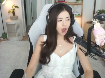 pokimane - Be sending stuff later!!! Hurricane has finally gone over 🤘