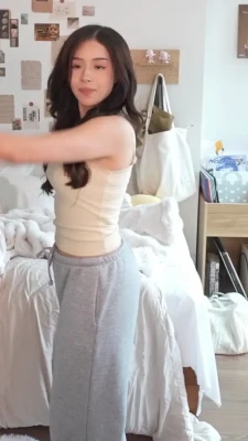 pokimane - 🍒🍒🍒THIS SWEET BABY @maryim VERY HUMBLESHE FALLS IN LOVE AT