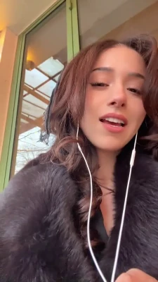 pokimane - Girl/girl bj @brea77rose