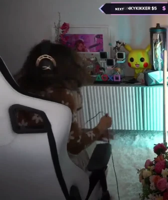 pokimane - Opps they fell out 🤭