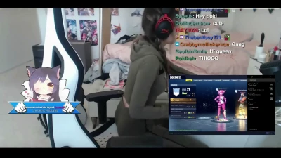pokimane - What do you prefer? 🏔️or 🏖️ ?