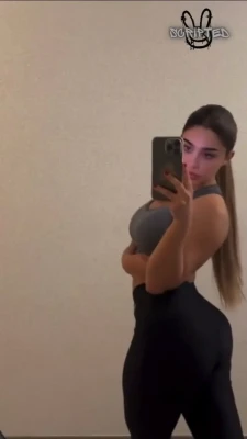 juliabayonetta - https://frisk.chat/jada_conbreezy  This is the link to my frisk