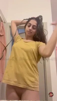 badindiangirl - Don't mind me, just making faces while I try to remove this tricky