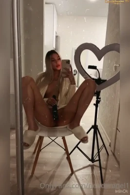 nendaranel1free - This cock hasn't cum for a while now, and she wanted to see how much