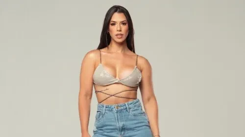 larissatomasia