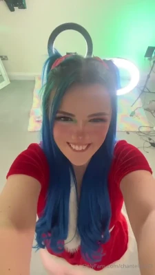 chantelleh2233 - I’m always revved up and ready to go for you 😜