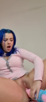 chantelleh2233 - Enjoy this huge photo dump, of me stretching my body in this sexy one