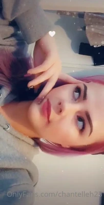 chantelleh2233 - I totally forgot about St. Patrick's day 🤦  Should I do something