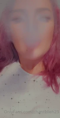 chantelleh2233 - I’ve been told I look best with my holes filled..what do you think