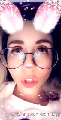 bonni3gg - So wholesome looking... You're mother would LOVE me!