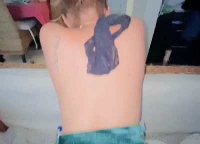 bonni3gg - Just stretching a bit... don't mind me 🥺☺️  i hope your