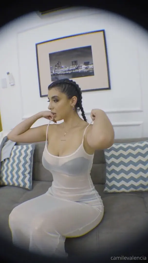 camilevalencia - Why did none of you tell me that a little hair and stretch marks are