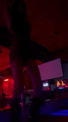 jmulaxxx - Ass shake