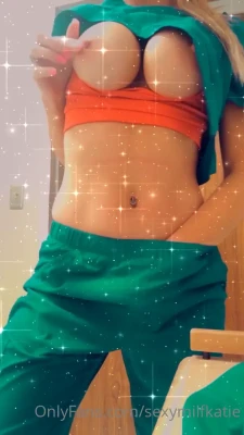 xnaughtykate - Wet hands on a wet ass make my ass tingle with pleasure and pain….