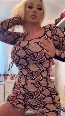hollyjaydeacon - How was everyone’s weekend? I’ll be posting later 🥰
