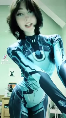 kenalialuv - Thicc thigh Thursday anyone