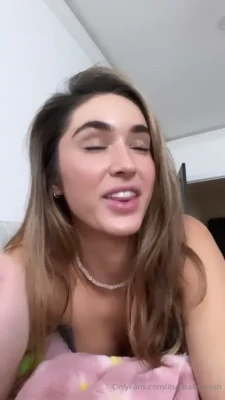 natalieroush - If anyone would like for me to incorporate feet into my content  let