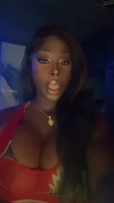 erothick - Tu nombre aquí....
