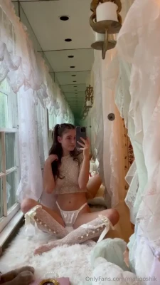 maligoshik - My friend has a free subscription nbsp   antonelamia nbsp   Sexy