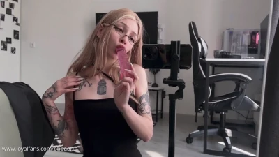 shelyair_girl - Na du, ich warte schon im Bett auf dich, also komm schnell in den