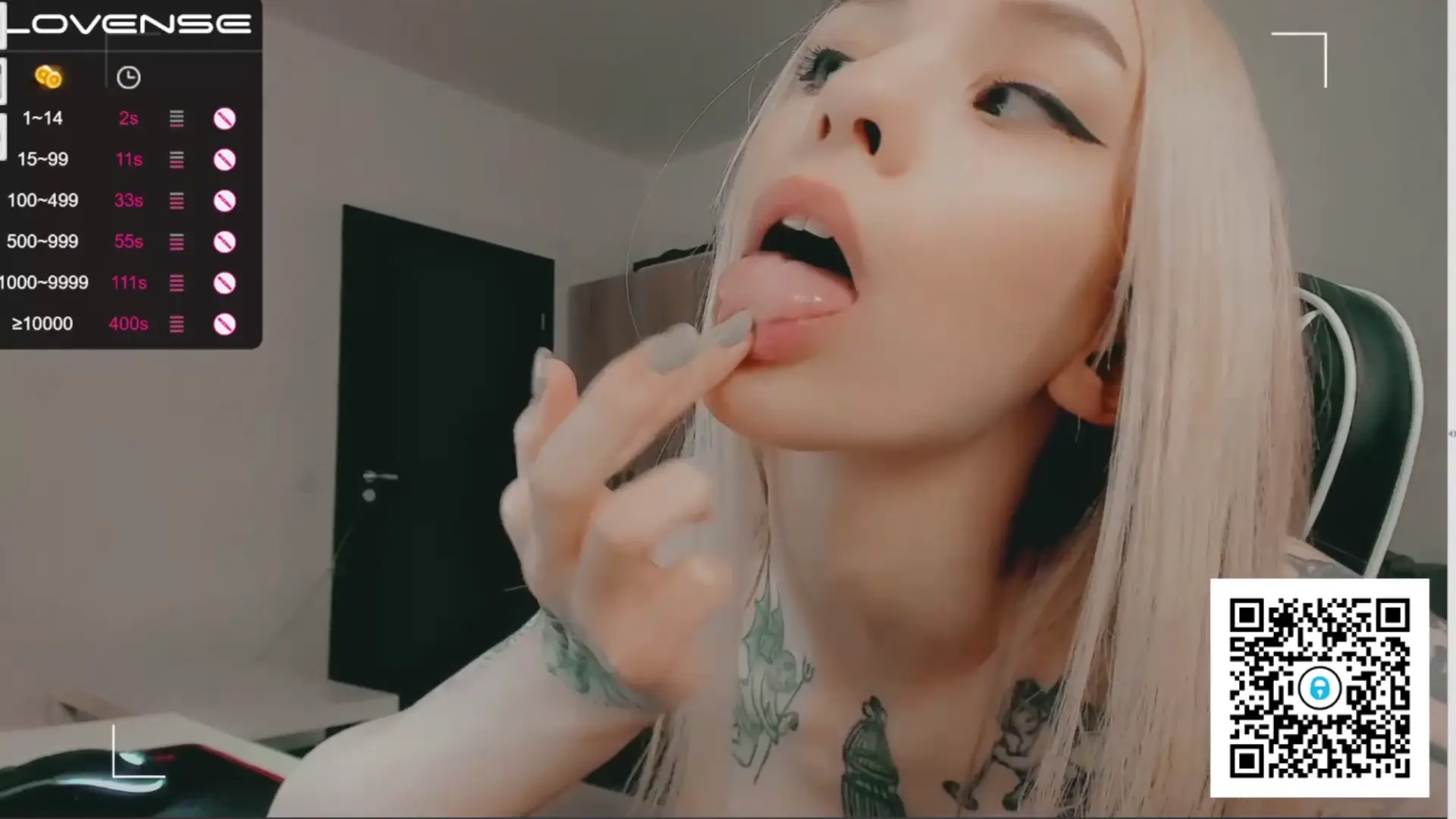 shelyair_girl - get a girl that can do both... 😈 I’ve been told I have nice