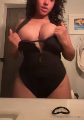 vivypie - Putting away and organizing my clothes! The final thing left on my