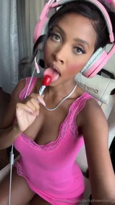 thekendalllake - Available for sexting sessions if anyone wants one while they're on