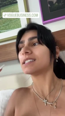 miakhalifa - If you re a renewing subscriber and this is your second month  please